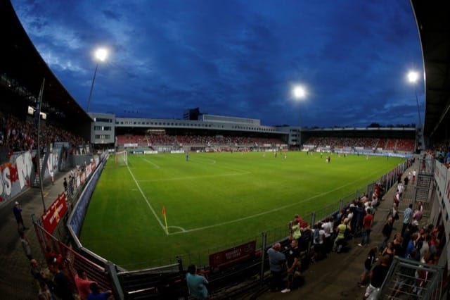 Dordrecht en Cambuur doen wat ze moeten doen, maar blijven afhankelijk